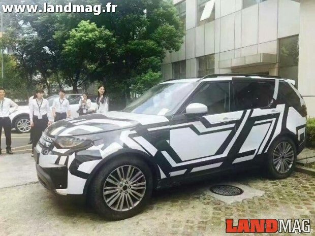 2017-Land-Rover-Discovery-China-spy-shot