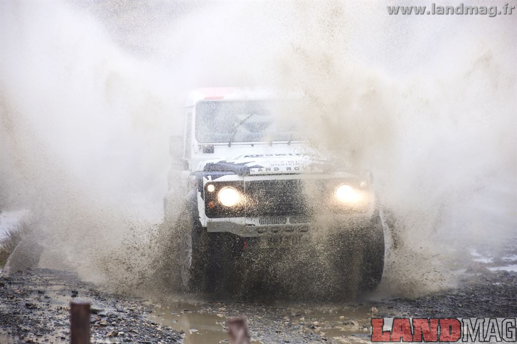 332_Land_Rover_Challenge_Rnd1_2014_LowRes