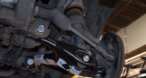 Tuto mécanique: changer les bras de suspension inférieurs d’un Discovery 3