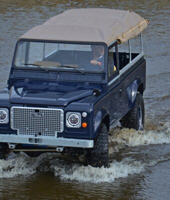 Photos: le Land Rover One Ten V8 de Gaëtan Gossieaux