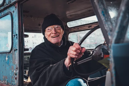 Tim Slessor (1931-2026) : le monde du baroud, éternellement reconnaissant